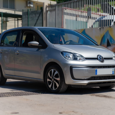 Voiture Thermique UP! volkswagen Francine - Journée
